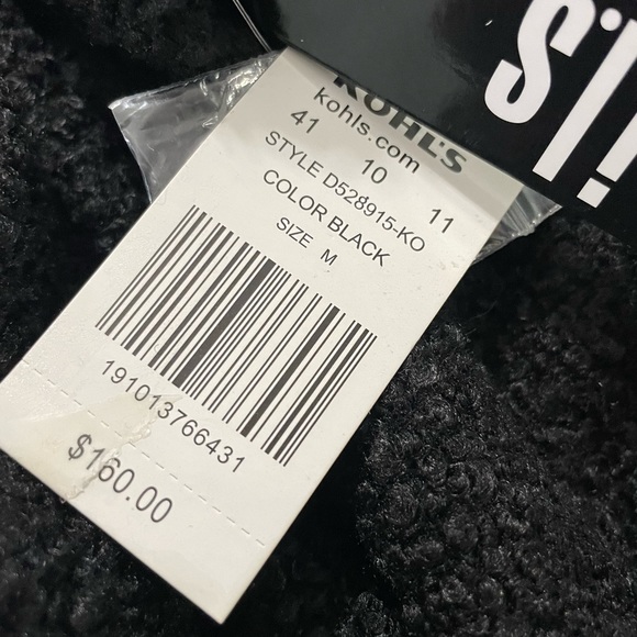 - INTL d.e.t.a.i.l.s Coat with fur Hood Size Medium - Picture 13 of 16